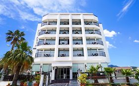 Aurasia Sea Side Hotel